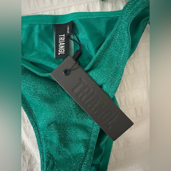 TRIANGL Vinca Bikini - Picture 6 of 8